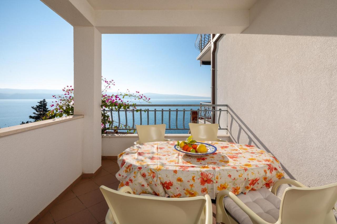 Beach Penthouse Diamond Omiš Exterior foto