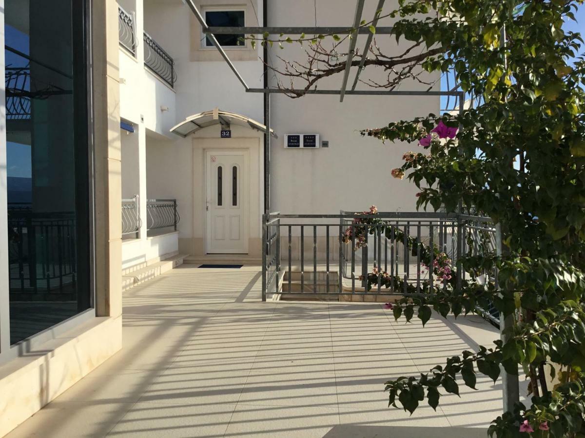 Beach Penthouse Diamond Omiš Exterior foto
